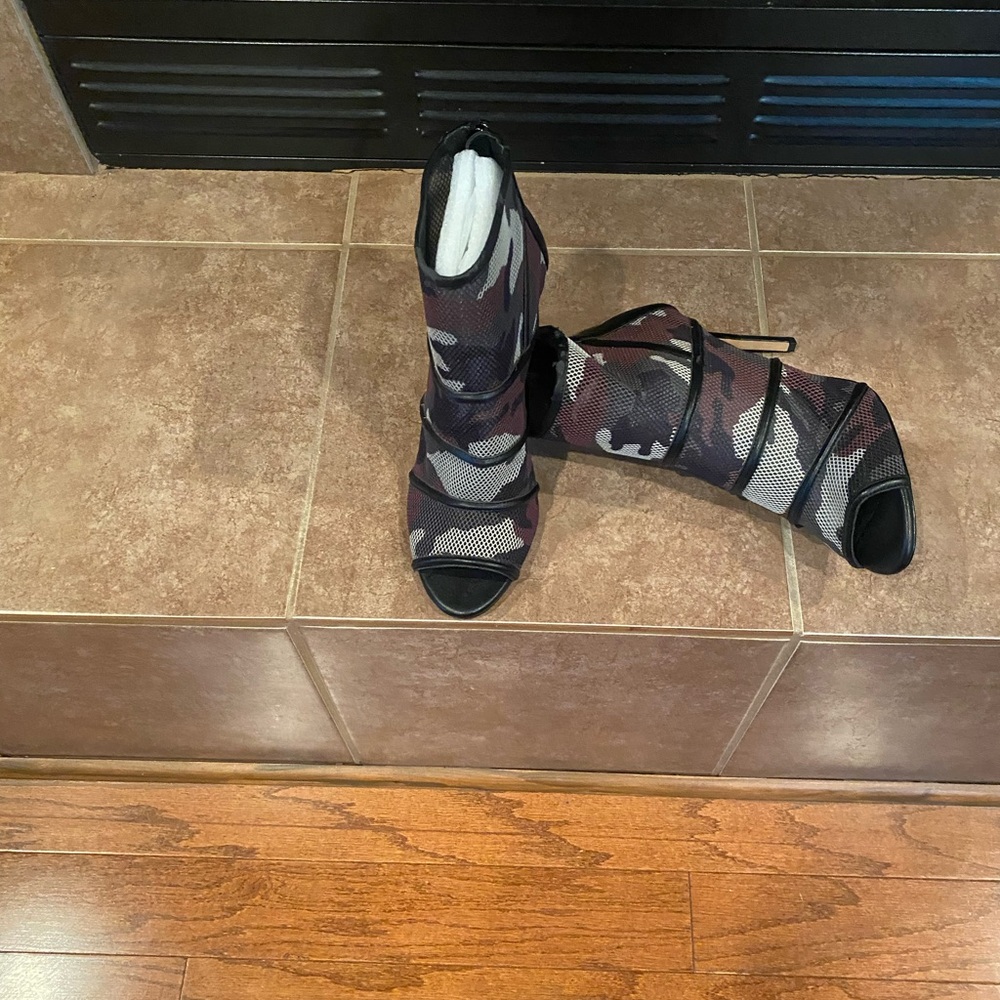 Jessica Simpson Camouflage Heeled Boots